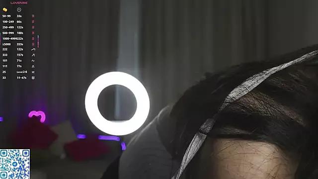 Weeedli from StripChat