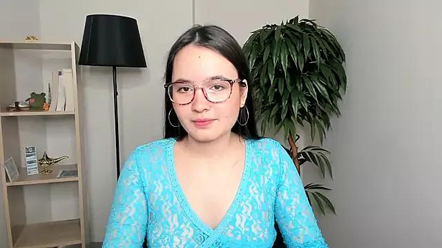 WildaBisom from StripChat is Freechat