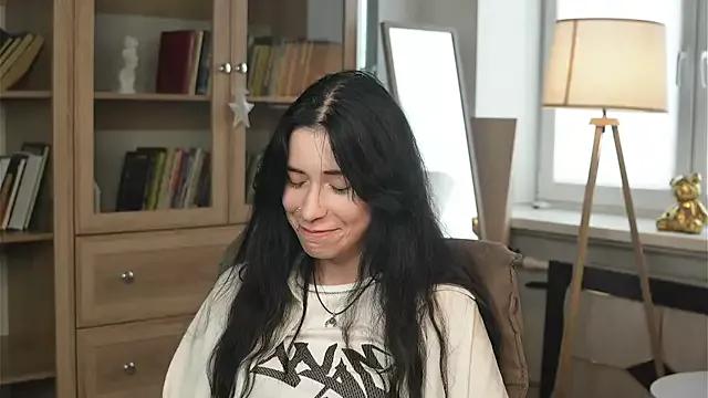 WithoutRa from StripChat is Freechat