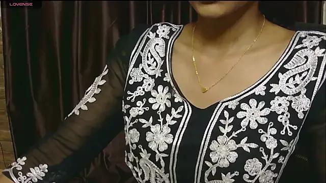 wow-simran from StripChat