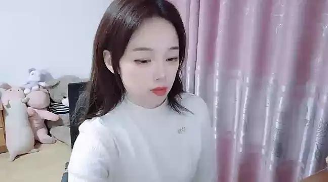 wwcc123 on StripChat 
