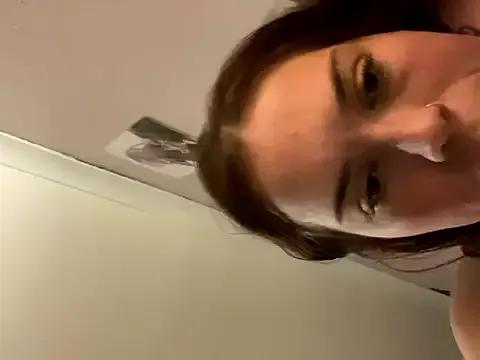 XCherryyXy from StripChat is Freechat
