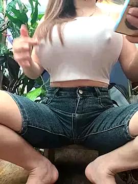 xinxin124 from StripChat