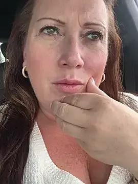 xsexycurvymilf from StripChat