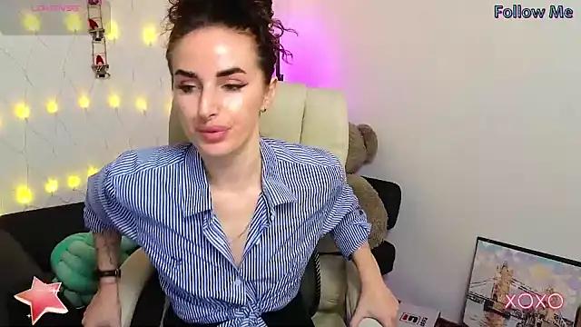 xx_adrihanna_xx from StripChat