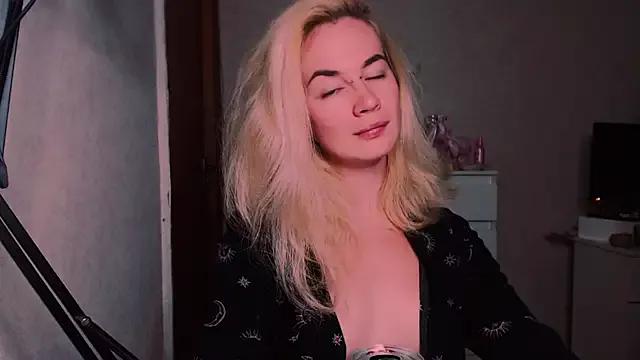 xxxcharismaaa from StripChat