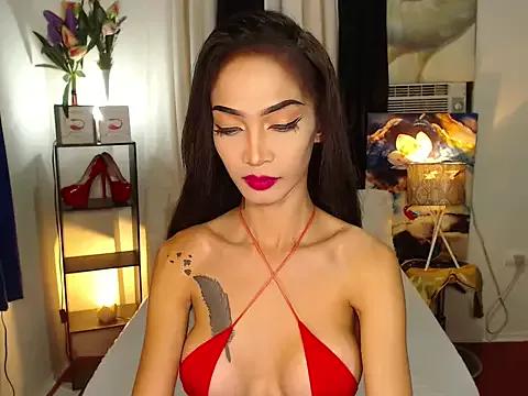 XXXQueenofTransXXX from StripChat