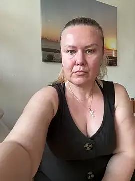 Yana_world from StripChat is Freechat