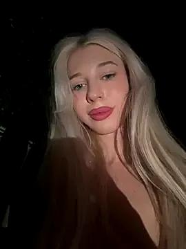 Yanna_miana from StripChat