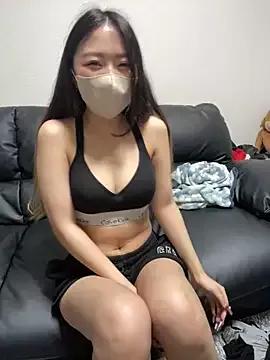 yazawa_oO from StripChat