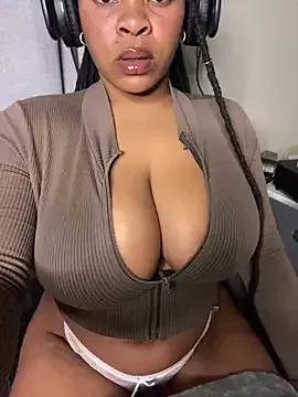 YellowHoneyDip from StripChat