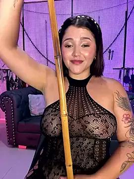 yey_bdsm from StripChat