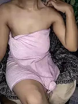 young-mommy performants stats from StripChat