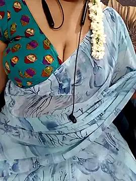 Yours_Radika webcams show profile image 