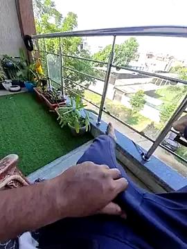 YoursThickDick from StripChat is Freechat