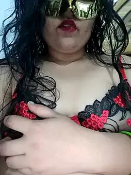 yourxdarling from StripChat is Freechat