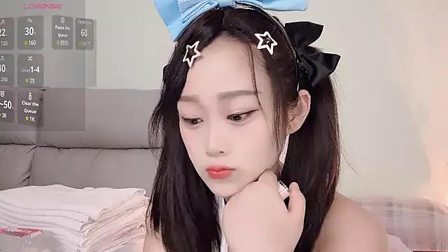 yueyue2003 from StripChat