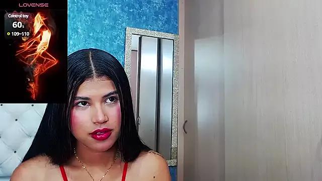 yulissa_girls from StripChat is Freechat