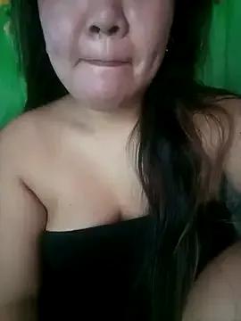 Yummy_tits4youxx from StripChat is Freechat