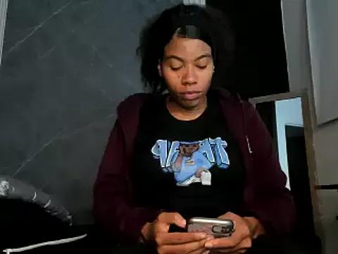 YummyDuooo from StripChat