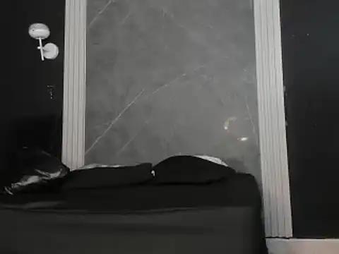 YummyDuooo from StripChat