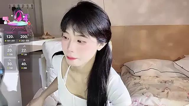 yunbaobaby from StripChat is Freechat