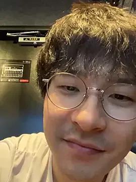 yuuki8910 from StripChat