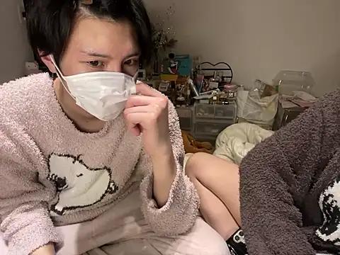 yuura_yura from StripChat