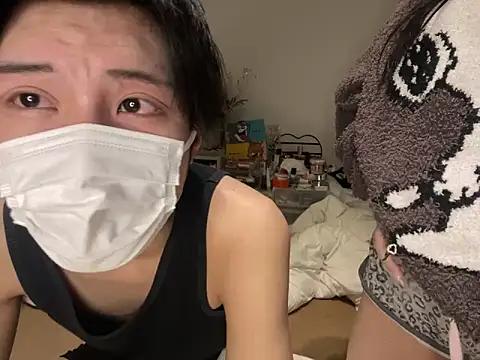 yuura_yura from StripChat