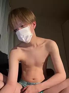 yuuuuma578 from StripChat