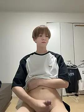 yuuuuma578 from StripChat