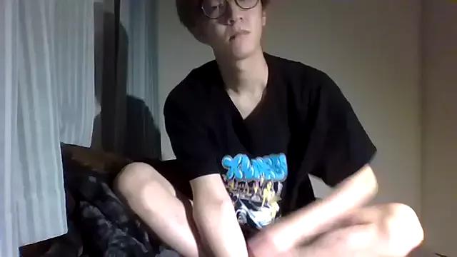 yuuuuma578 from StripChat