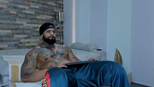 zaiin_diesel from StripChat