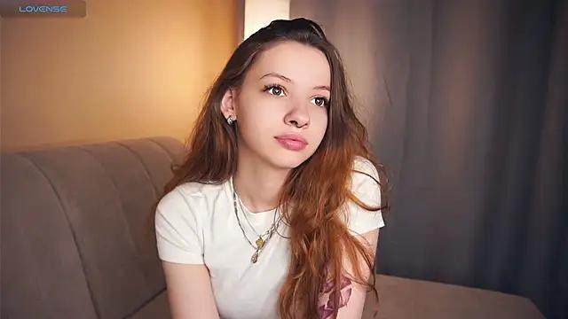 ZanaLayes from StripChat