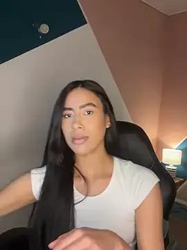 zarah_Paige from StripChat