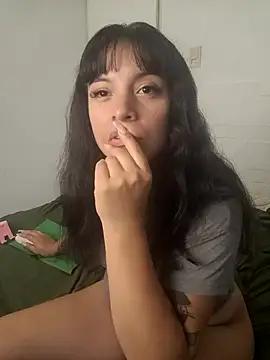 ZaraHoney from StripChat