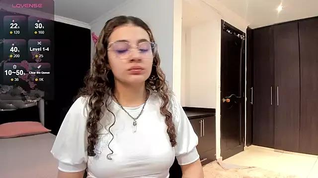 Zarathryz_ from StripChat