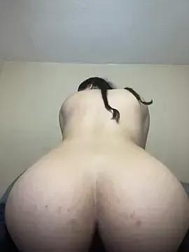 Photos of ZeziFlowers from StripChat is Freechat