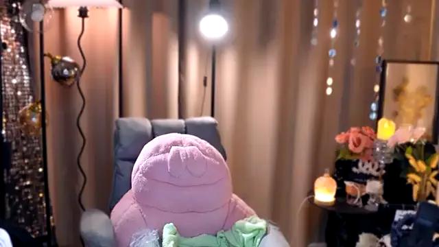 zhdhdbdkx from StripChat