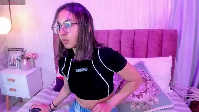 Girls: try live performances with matured performers, from dancing to quirks, in a variety of beautiful sex cams.