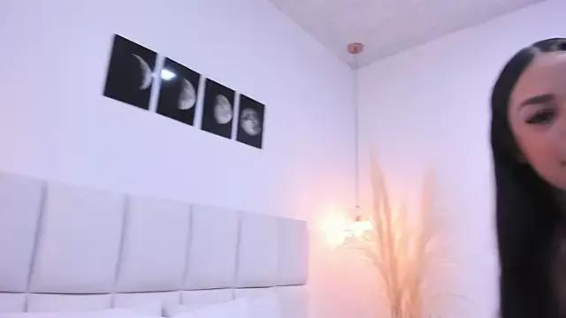 Zoe_rivers webcams show profile image 