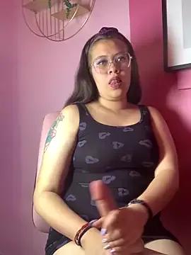 Zoee_pink from StripChat