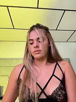 ZoeJohnsoon from StripChat is Freechat